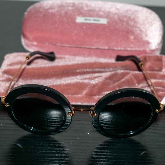 Miu Miu 13NS Sunglasses